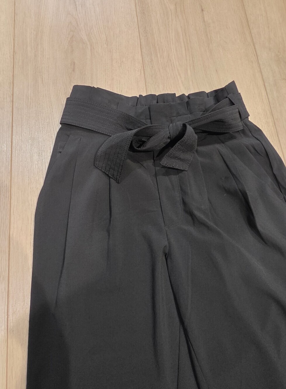 Athleta Skyline Pant II Womens Size 0 Black High Rise Tie Waist Ankle Pants - Picture 2 of 6